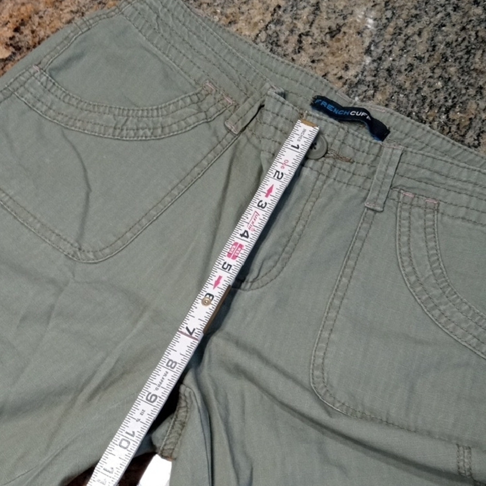 French Cuff Green Cargo Shorts/Capri Pants Casual Comfort. Size 6P - Picture 7 of 10